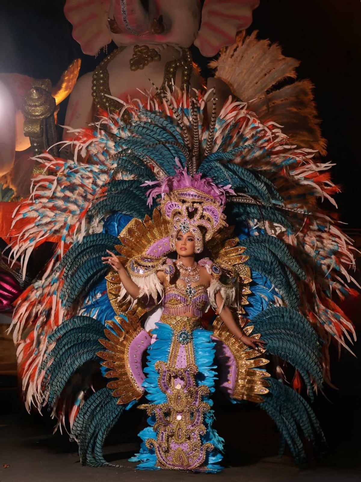 Reinas del interior del país deslumbran en el Carnaval 2026