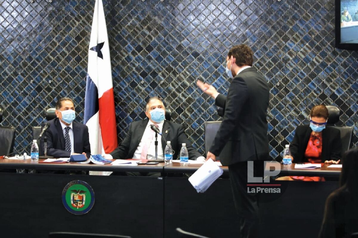 Ciudadanos ojo con esto. No es el momento para el Reglamento Interno de la Asamblea