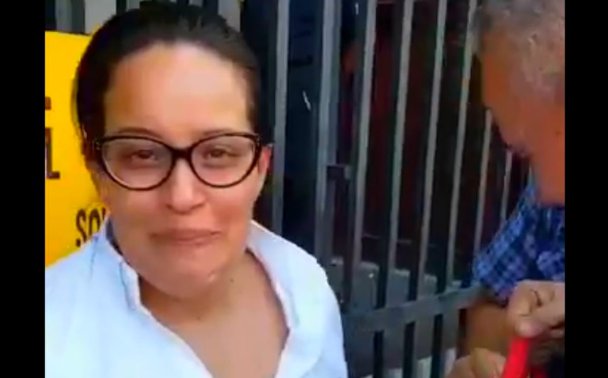 Prohíben salir del país a exjefa de Migración de RM