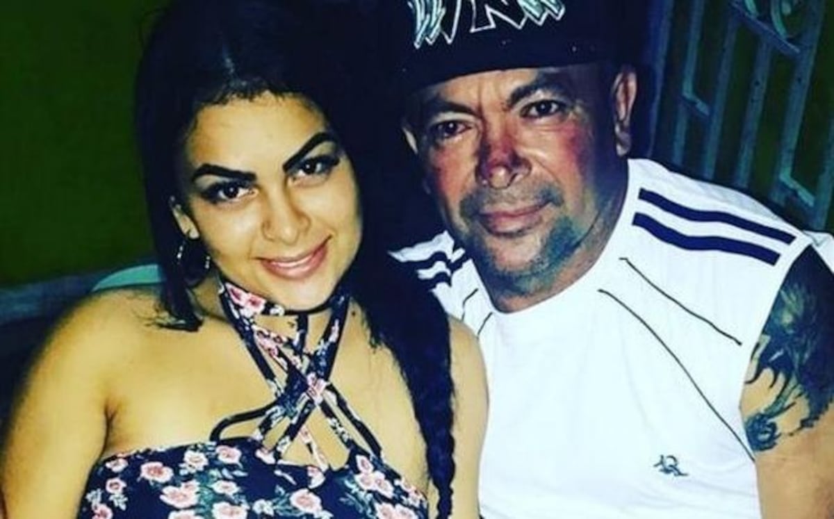 Acusan a 'La Polla' por lo de su papá. Ella se emberraca