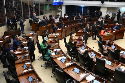 Asamblea aprueba en tercer debate cambios a la ley de descuentos para jubilados y pensionados