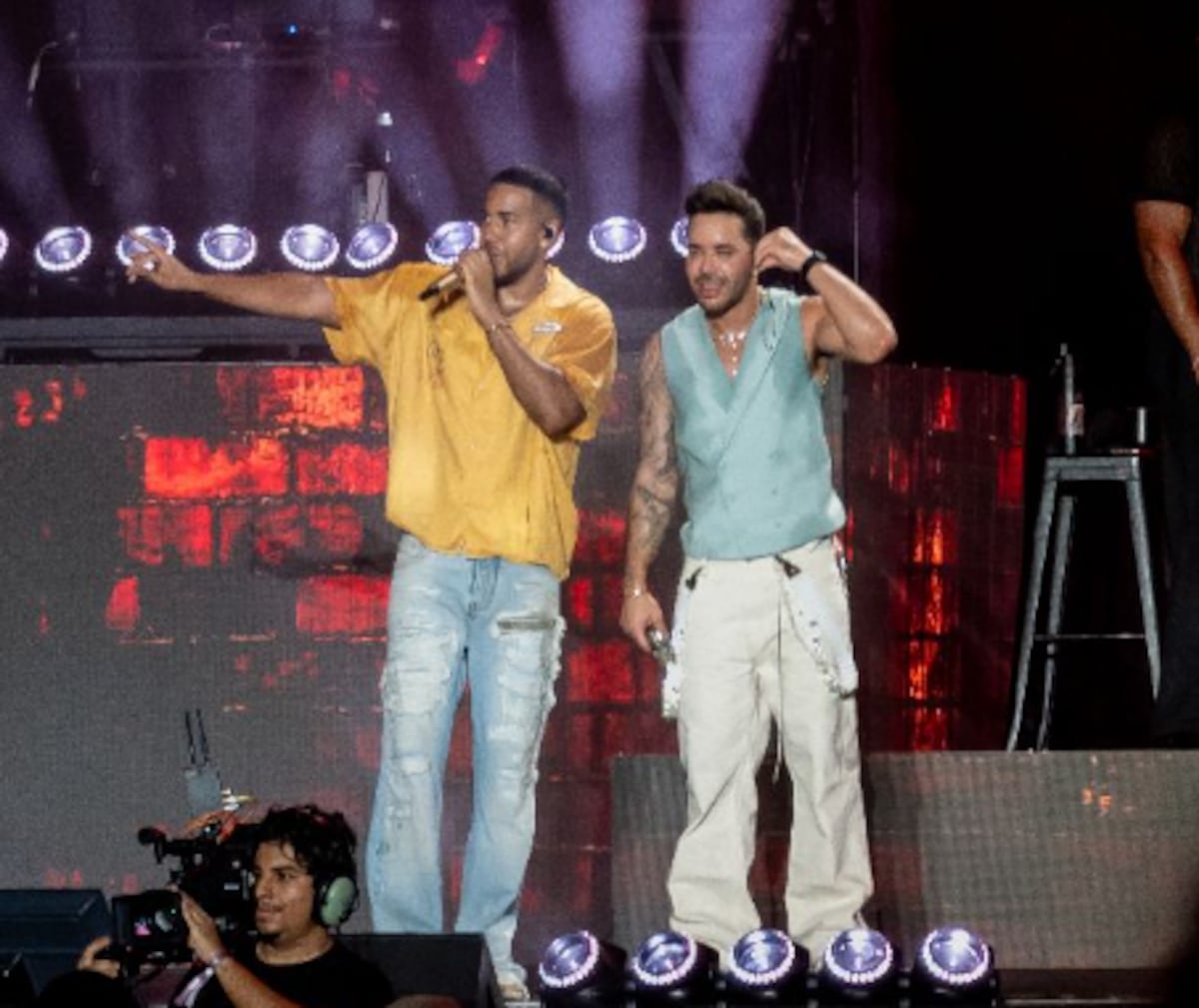 ¡BACHATA, ROMANCE Y MUCHO CALOR! Romeo Santos y Prince Royce pusieron a Panamá a bailar