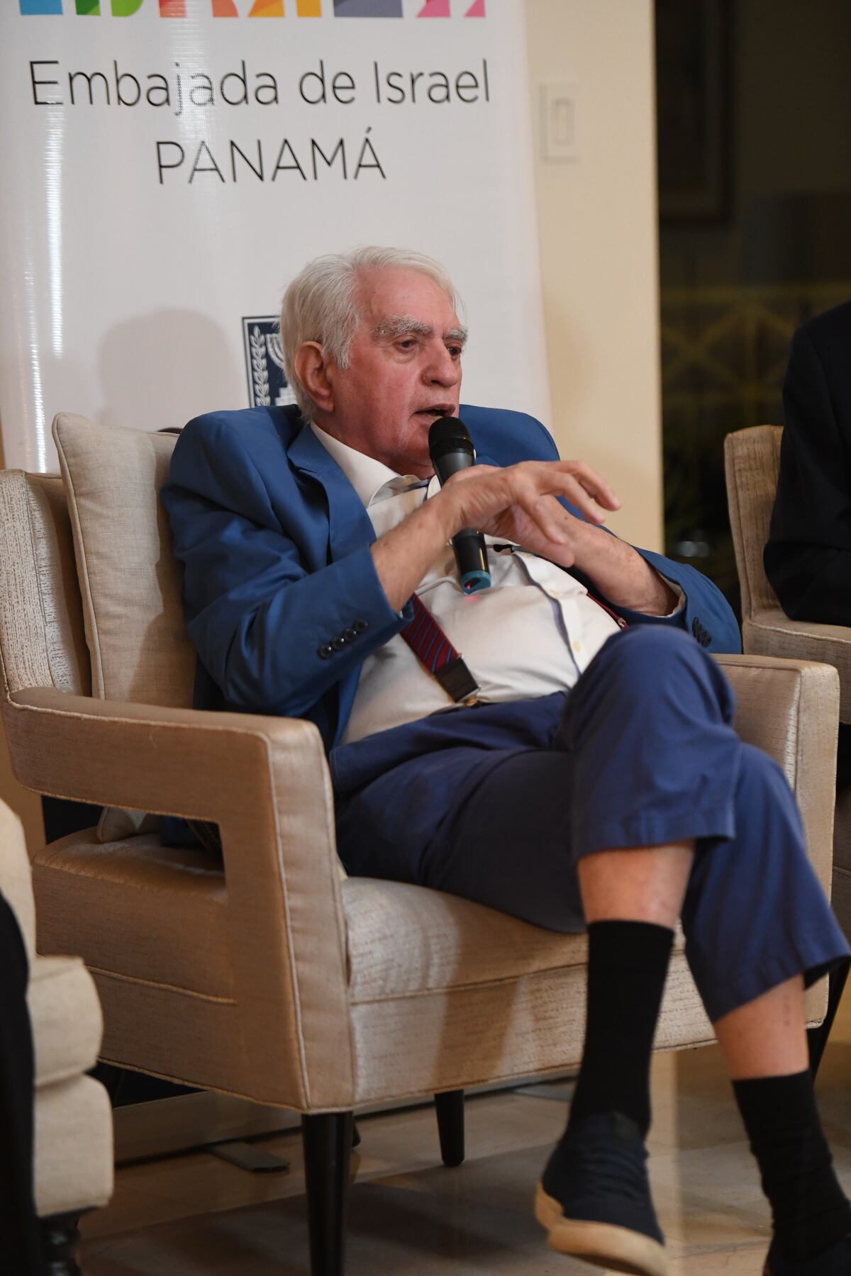 Sobreviviente del Holocausto  comparte su testimonio en Panamá 