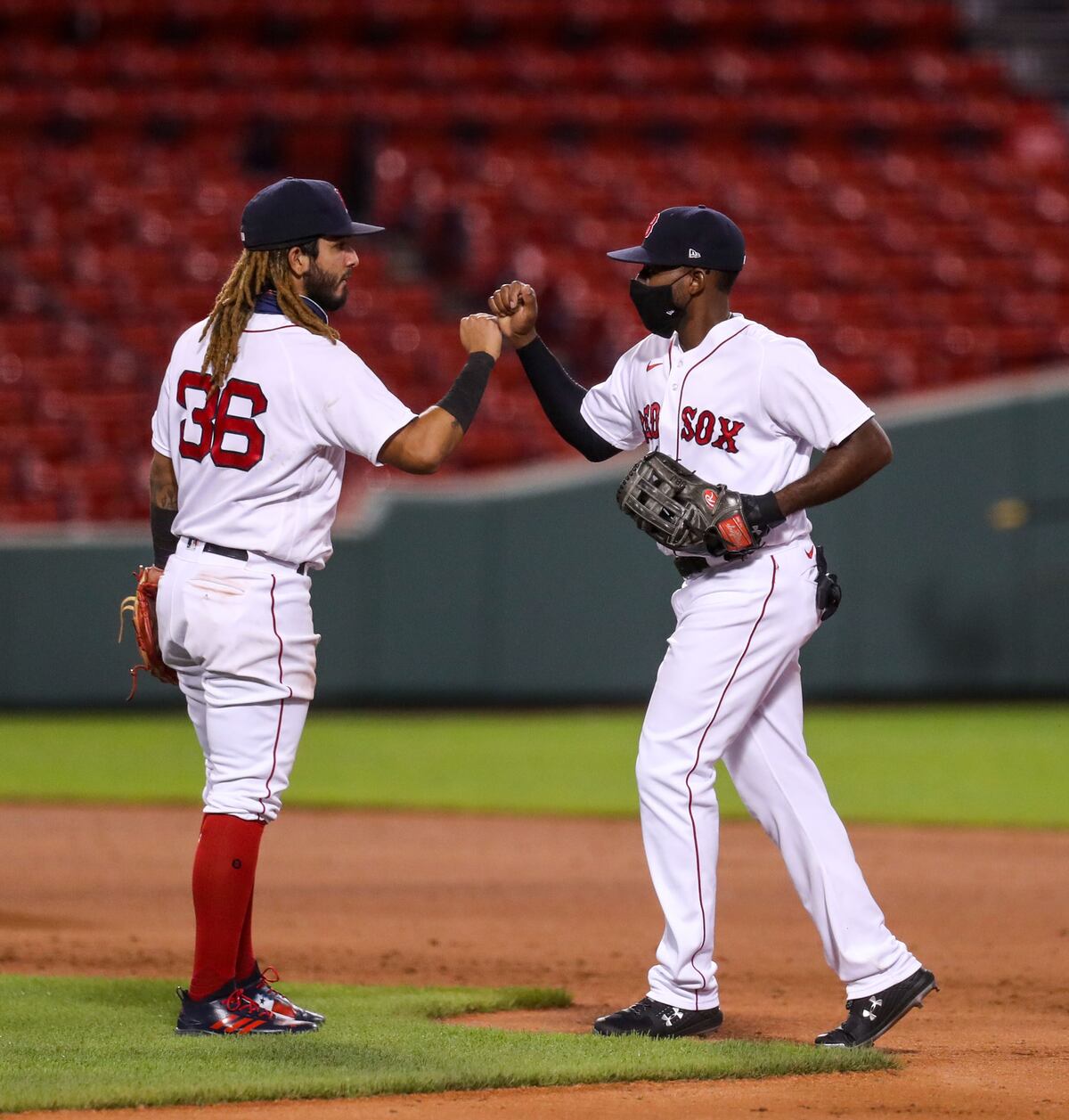Boston le para el ‘happy’ a los Yankees con ayuda del panameño Araúz