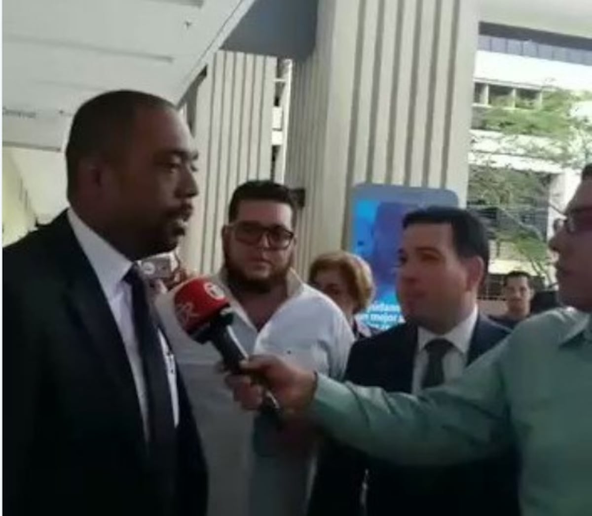 Ahora sí.  Presentaron siempre la demanda de impugnación contra Yanibel Ábrego. Video