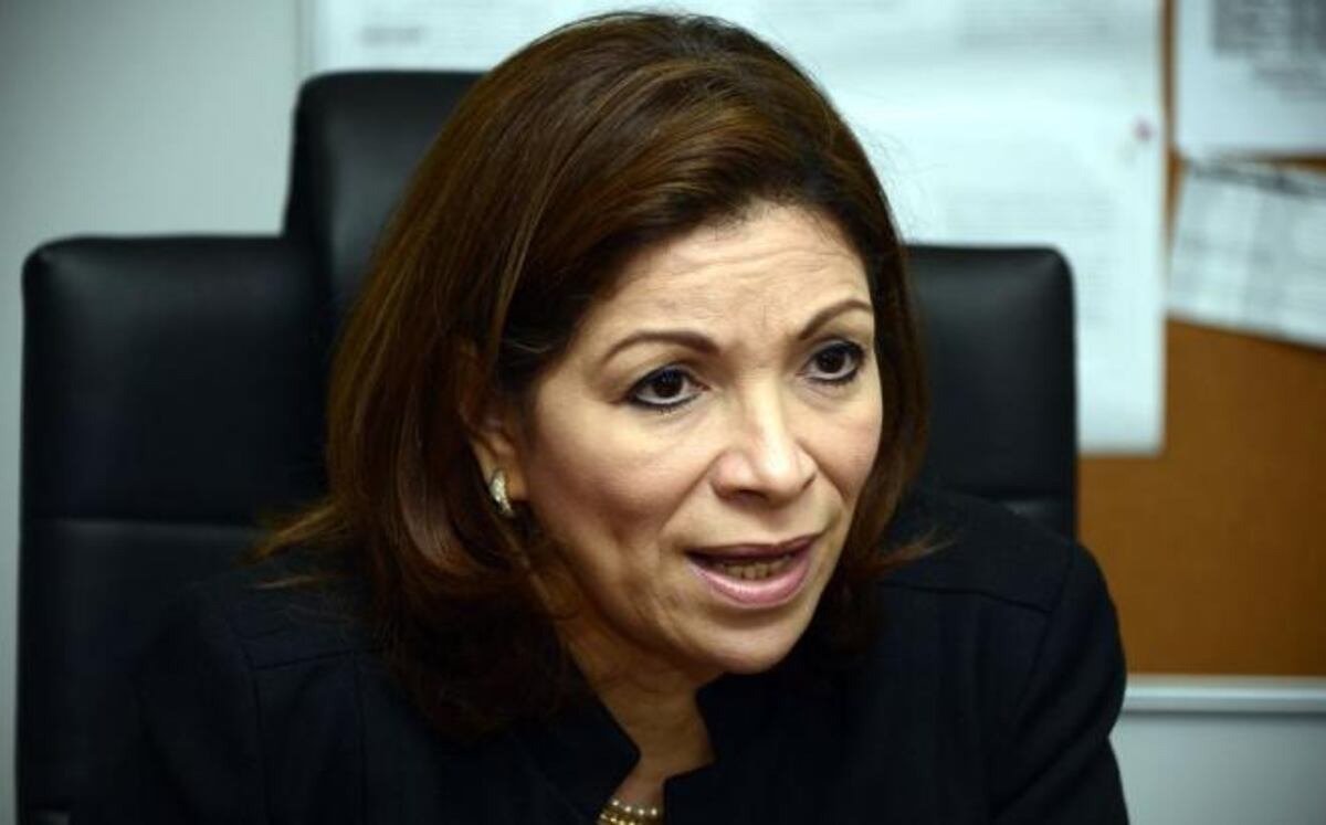 Ana Matilde regresa plata de su salario a la Asamblea. Explican por qué