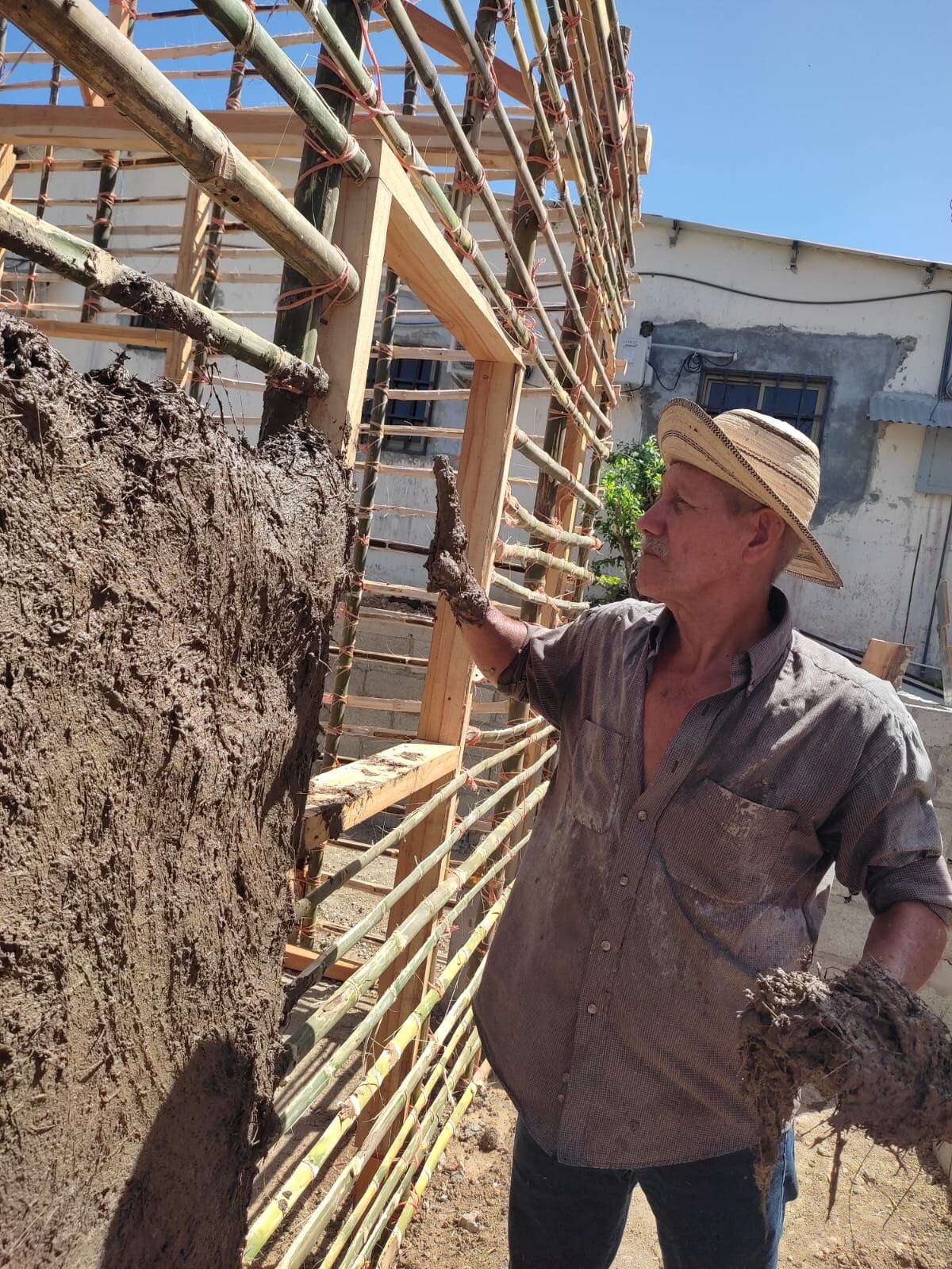 ‘Barro Fest’.   La ‘embarra’ de carnaval en Pocrí de Los Santos sí que estuvo buena