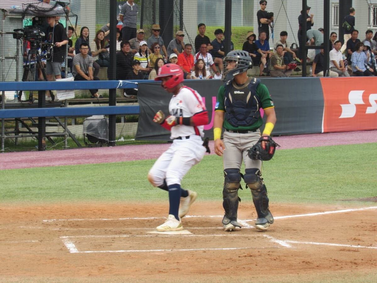 Panamá abusa de Sudáfrica y logra su primera victoria en el Mundial