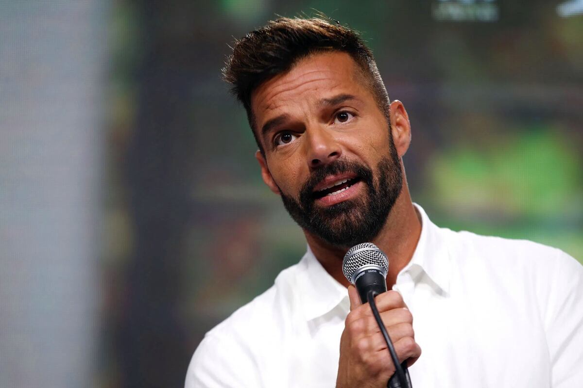 Ricky Martin tiene embriones congelados esperando para ampliar su familia