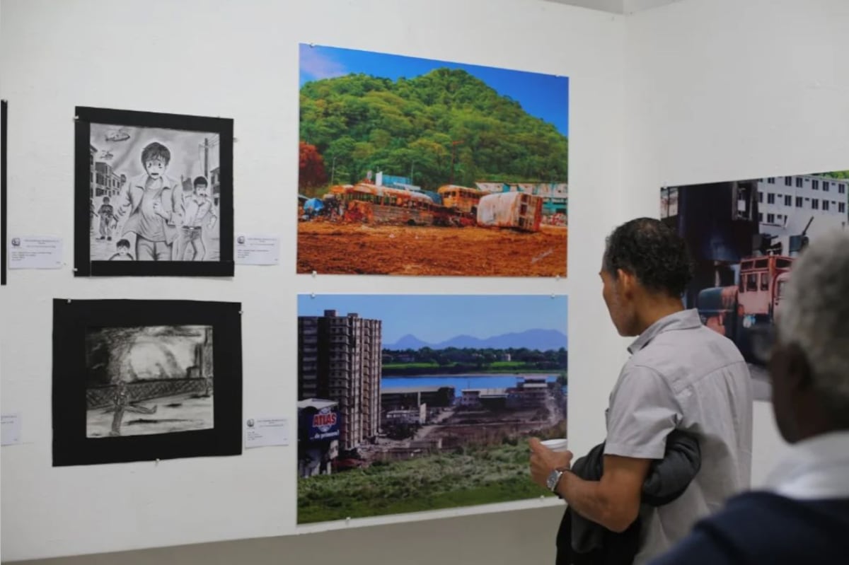 Jóvenes de la UP analizan invasión de EE.UU. a Panamá través del arte y la memoria