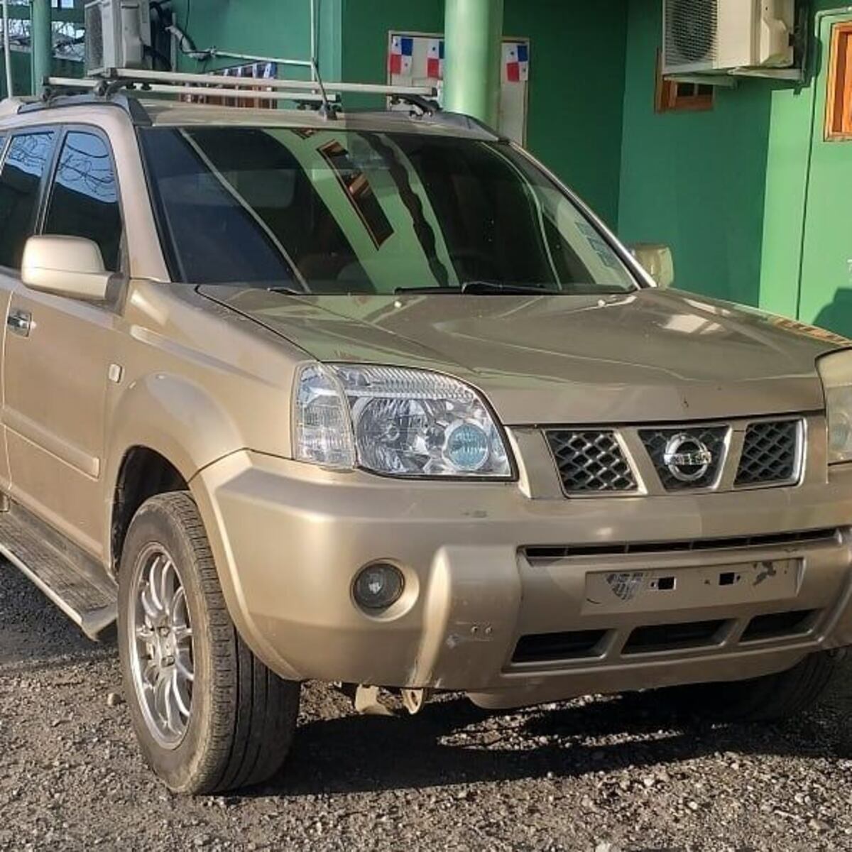 Hasta en las bocinas del vehículo encontraron supuestas sustancias ilícitas 