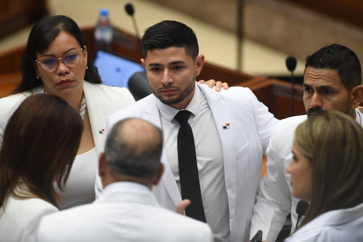 Eduardo Gaitán responde a críticas sobre su gestión como diputado del 8-2 