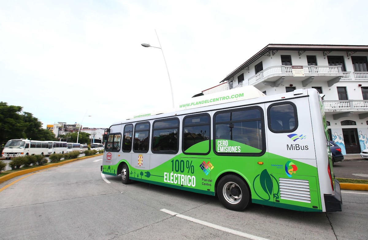 ¡Metrobús se prepara para el cambio! MiBus abre licitación para buses eléctricos