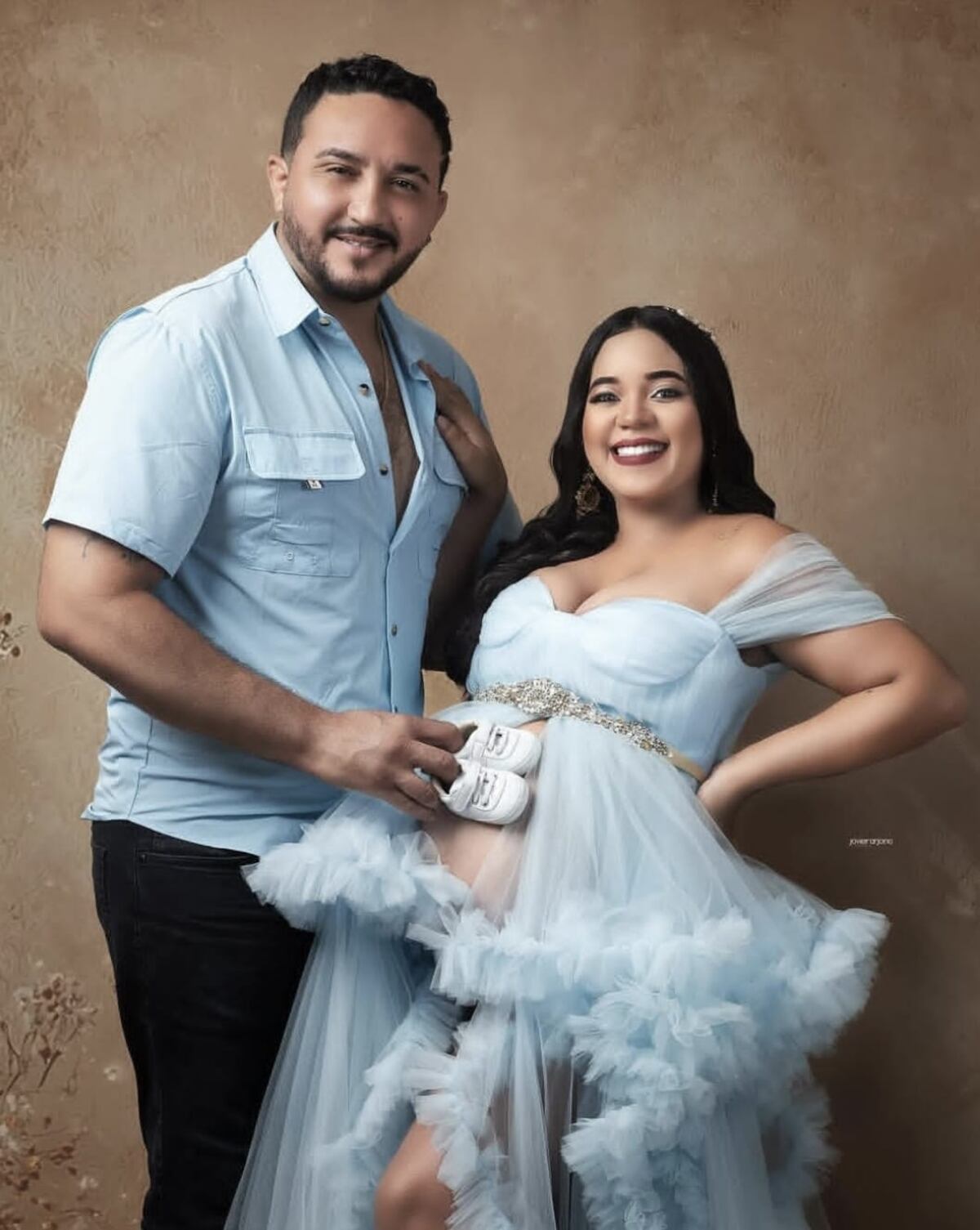 ¿Hackearon a Luchito? Justo cuando espera a su segundo hijo