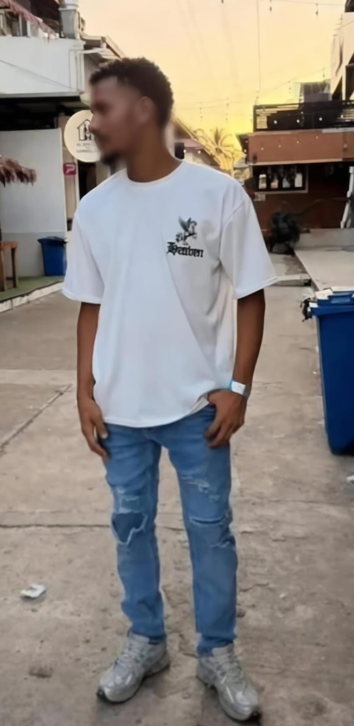 Joven con asma muere tras presunta exposición a gases lacrimógenos durante redada en El Chorrillo., futbolista Eduardo Guerrero lamenta a su amigo