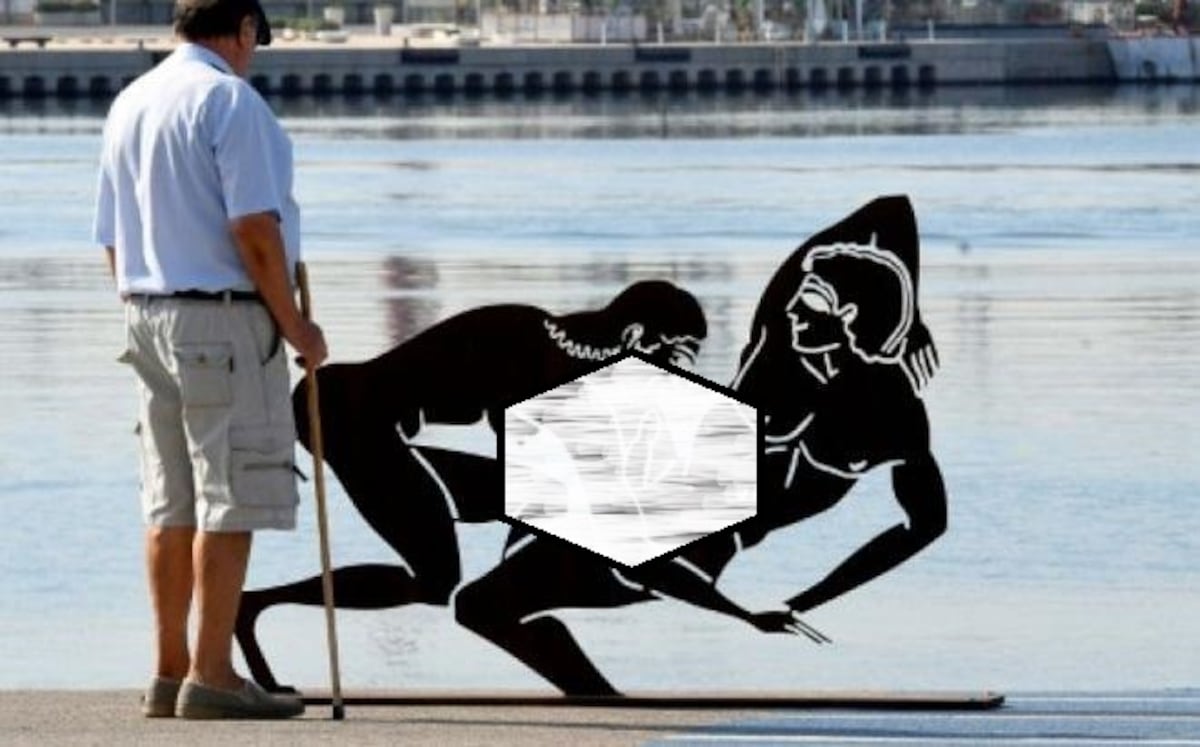 Esculturas sexuales al aire libre generan controversia en España