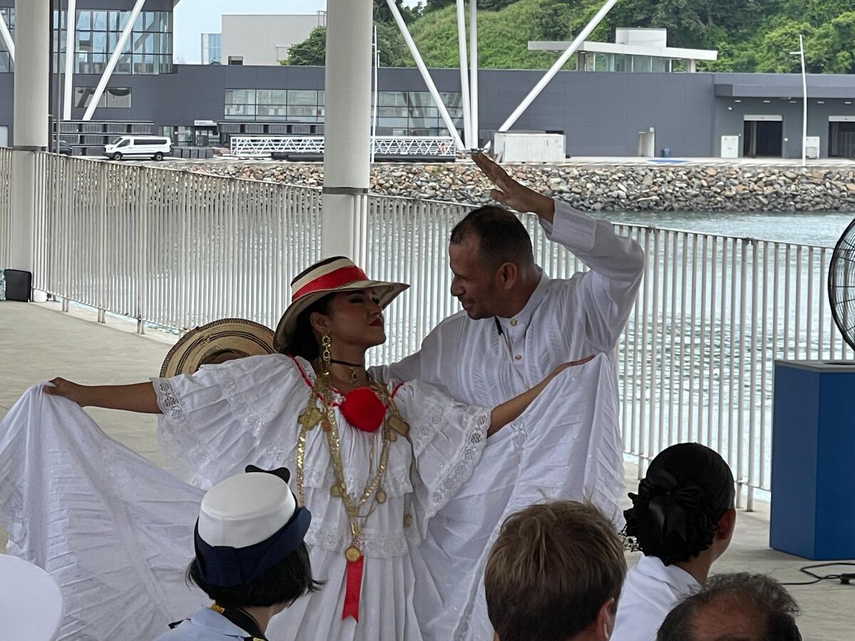 Panamá recibe al Eagle: leyenda naval de 1936 en la bahía