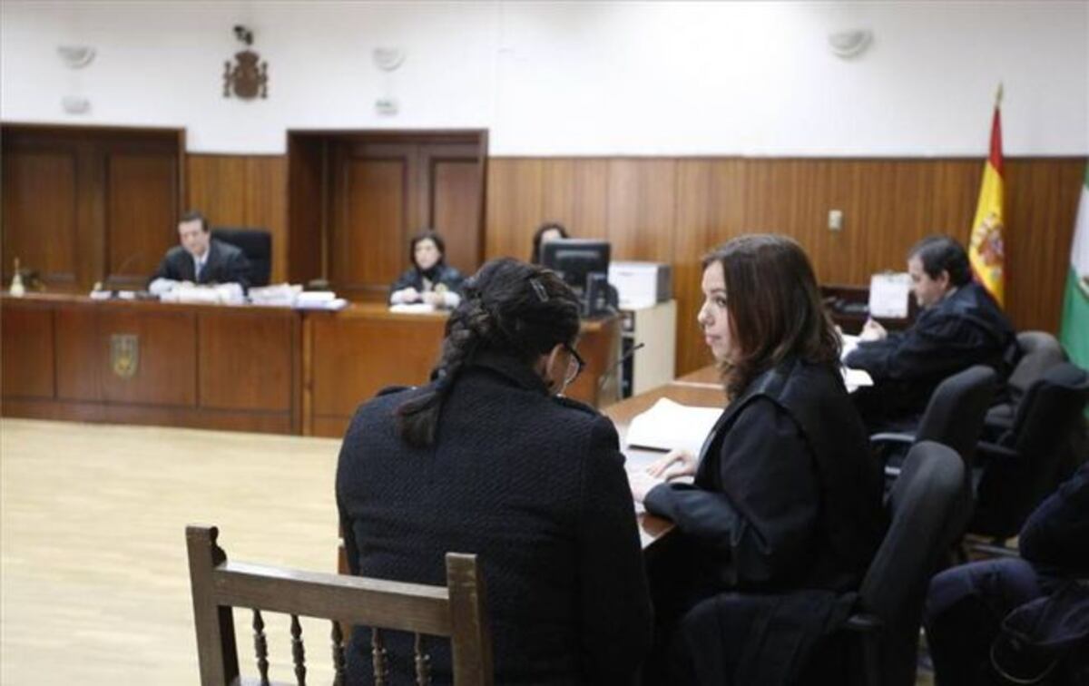 'No fui una hija ejemplar': Estrangula a su madre frente a sus pequeñas hijas 