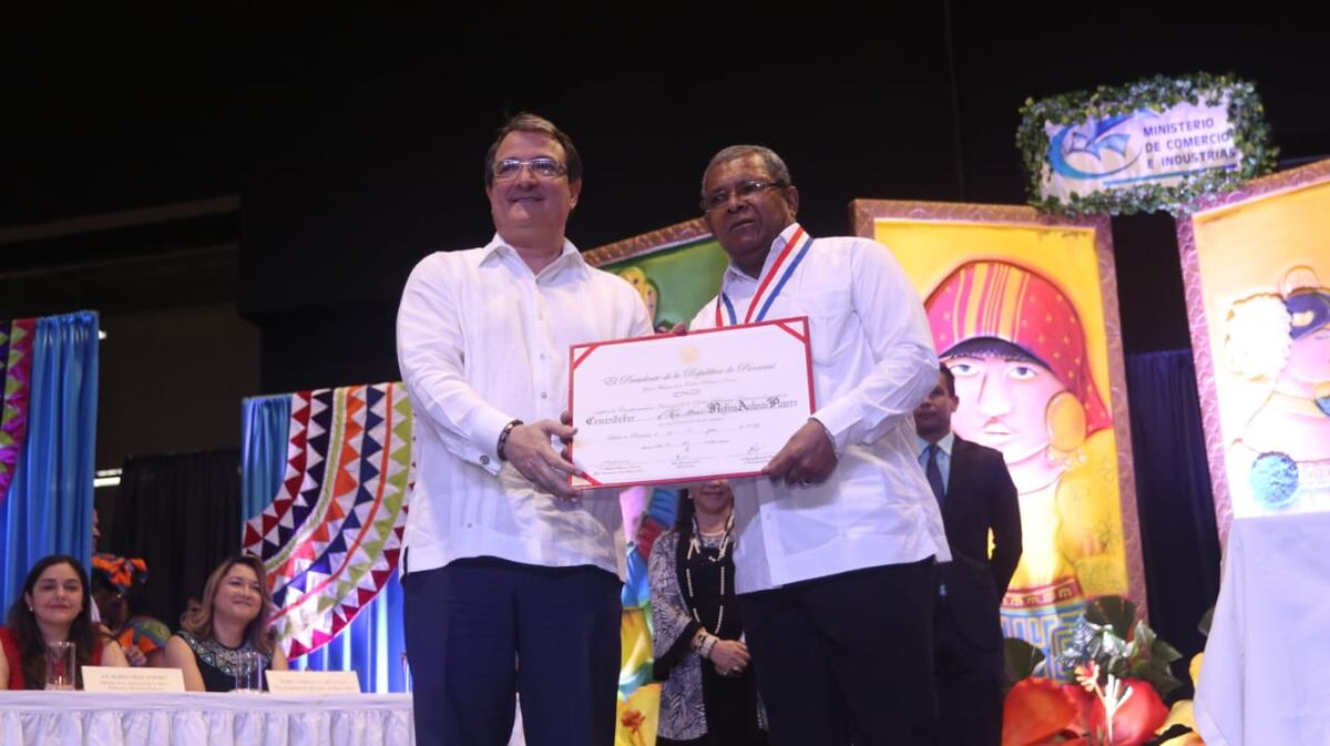 Se inaugura la Feria Nacional de Artesanías en Atlapa