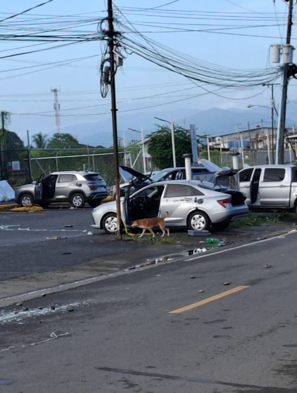 Noche violenta en Changuinola deja saqueos y destrozos en aeropuerto y estadio