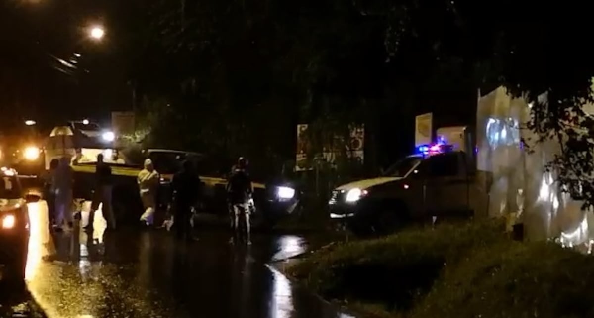 Tortura. Le amarran la cabeza con bolsa plástica , lo amarran de pies y manos  y lo asesinan en Río Abajo. Video